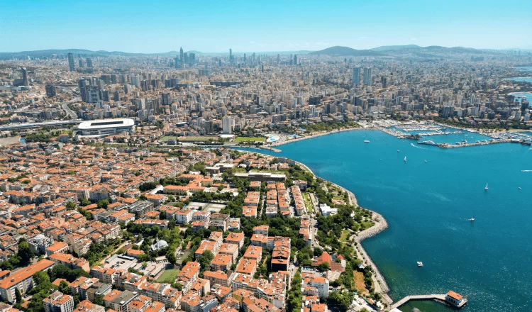 kadıköy beach on a sunny day